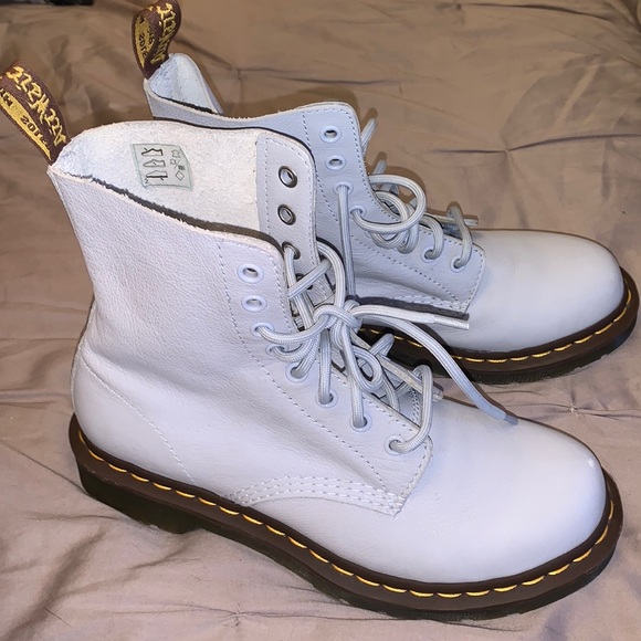 Dr. Martens Shoes - Dr. Martens/Doc Martens Pascal